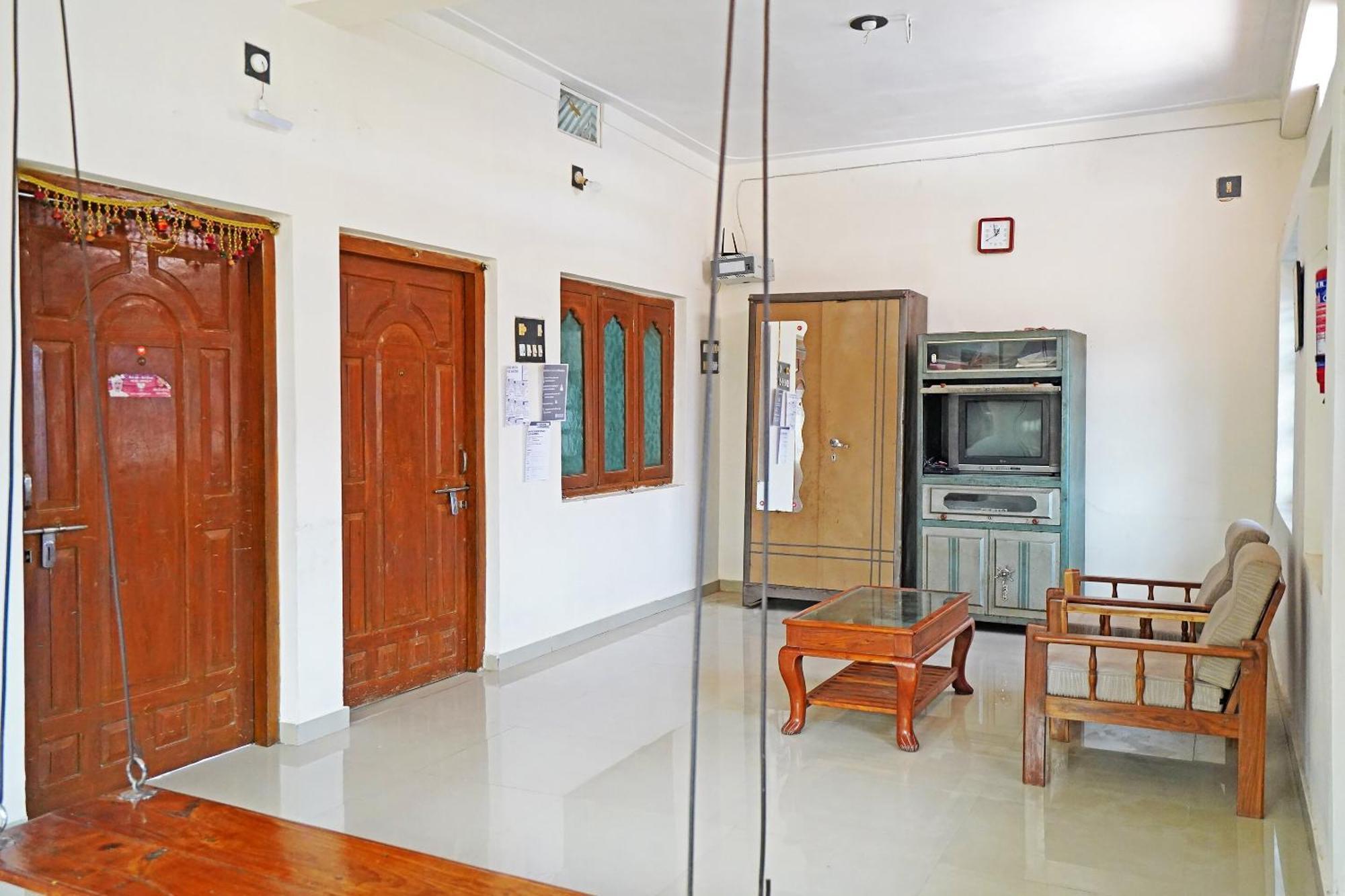 Oyo Home Unity Home Stay Rajpipla Экстерьер фото